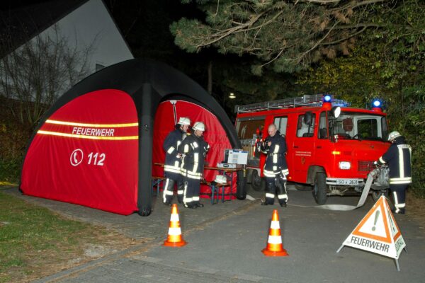 Schnelleinsatzzelt Gybe Humanity Tent Feuerwehr