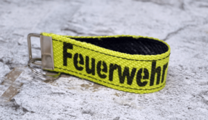 Schlüsselanhänger neongelb, Aufdruck „Feuerwehr