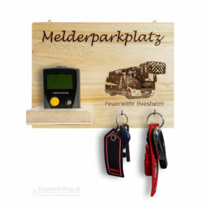 Melderparkplatz DLK + Feuerwehr + Ortsname Personalisiert ca. 30x20x8cm, Holz